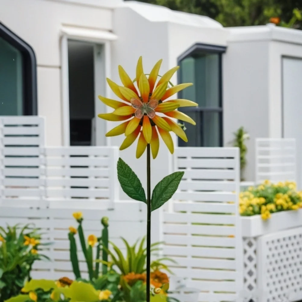 

Wind Powered Solar Metal Sunflower Spinner for Garden and For Outdoor Space Steel Material for Stability and Night Illumination