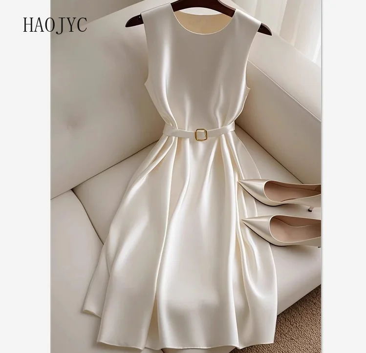 

French advanced sense simple generous decent high-end exquisite formal settings white sleeveless dress