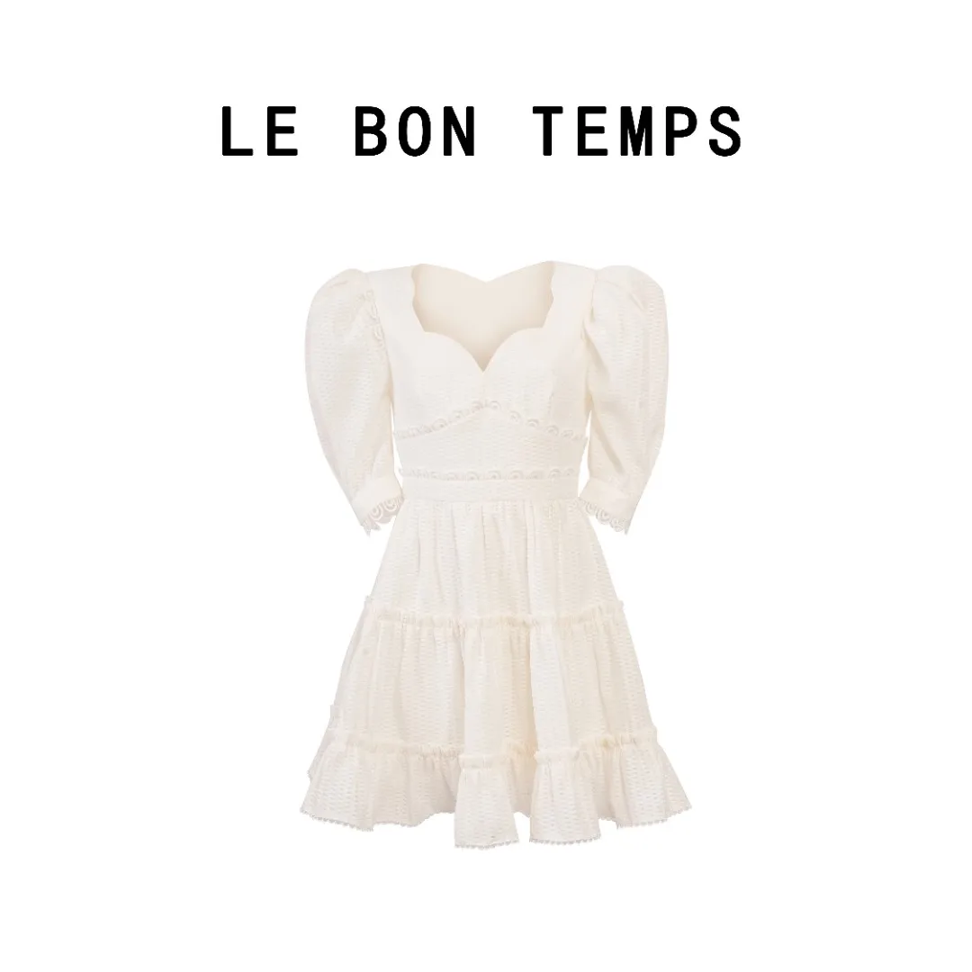 

Летнее платье с рюшами и текстурой, белое, Dr LE BON TEMPS, для повседневной носки, с завышенной талией, из полиэфирного волокна, с эффектом пышности, Dr