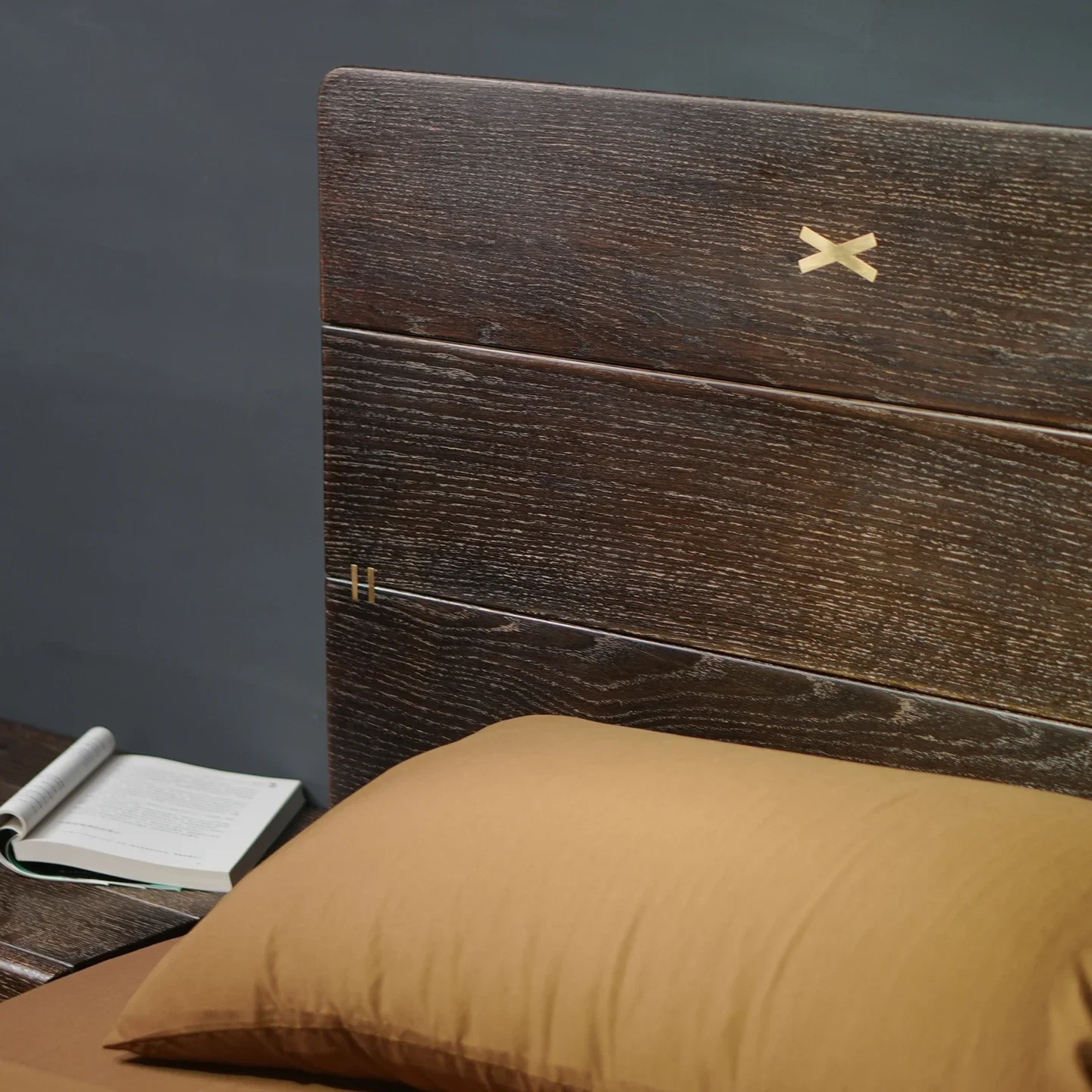 Nordic smoked oak expression full solid wood bed imported French white oak medieval retro 1.8 meters bedroom double bed