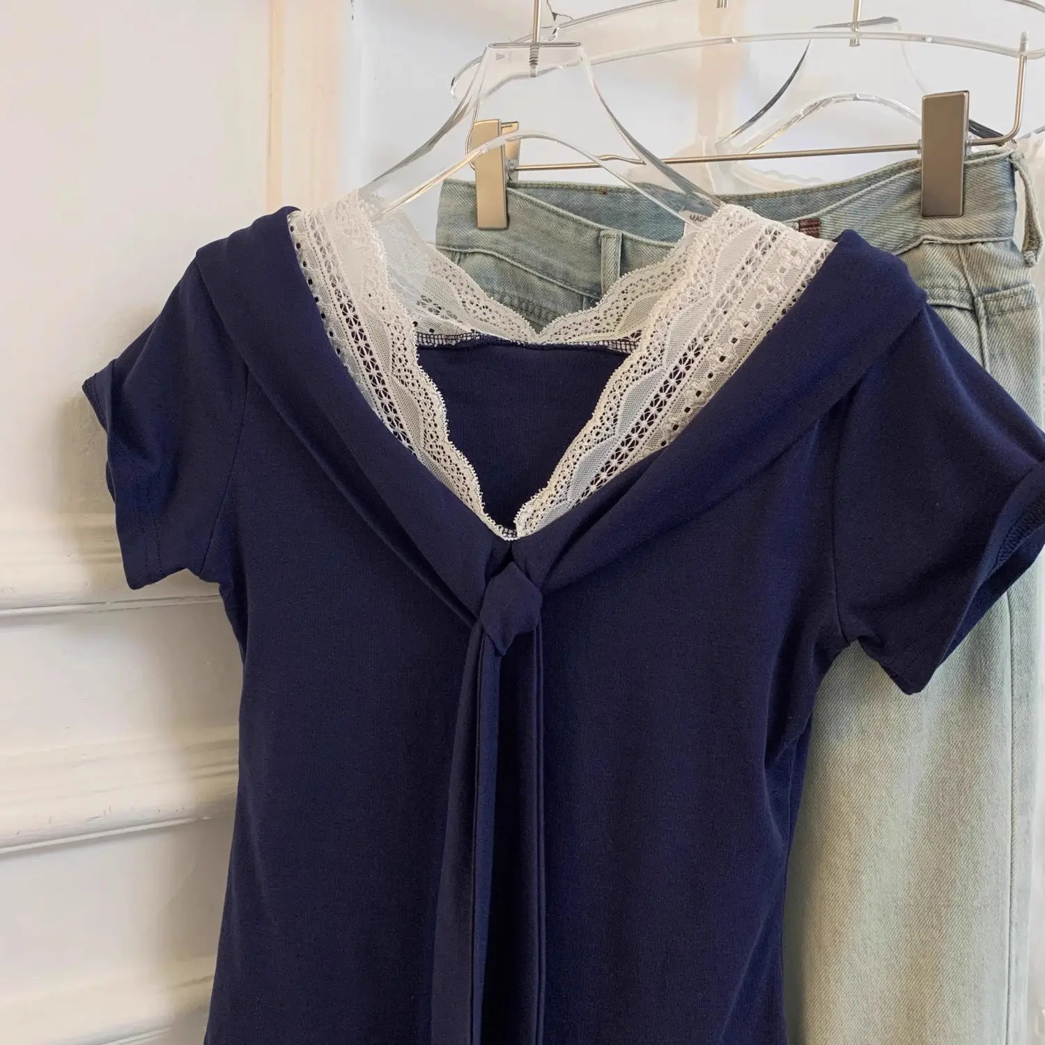 Top Feminino Slimming de Verão com Laço em Nó Coreano, Novo Lançamento, Simples e Macio, Ajuste na Cintura