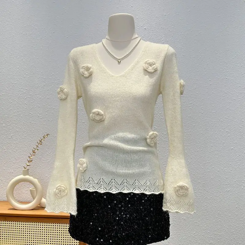Korean Women V-Neck Long Sleeve Knitted Sweater Spring Autumn 3D Flower Knitting Sweater Fashion Temperament Knitwear Tops Soft