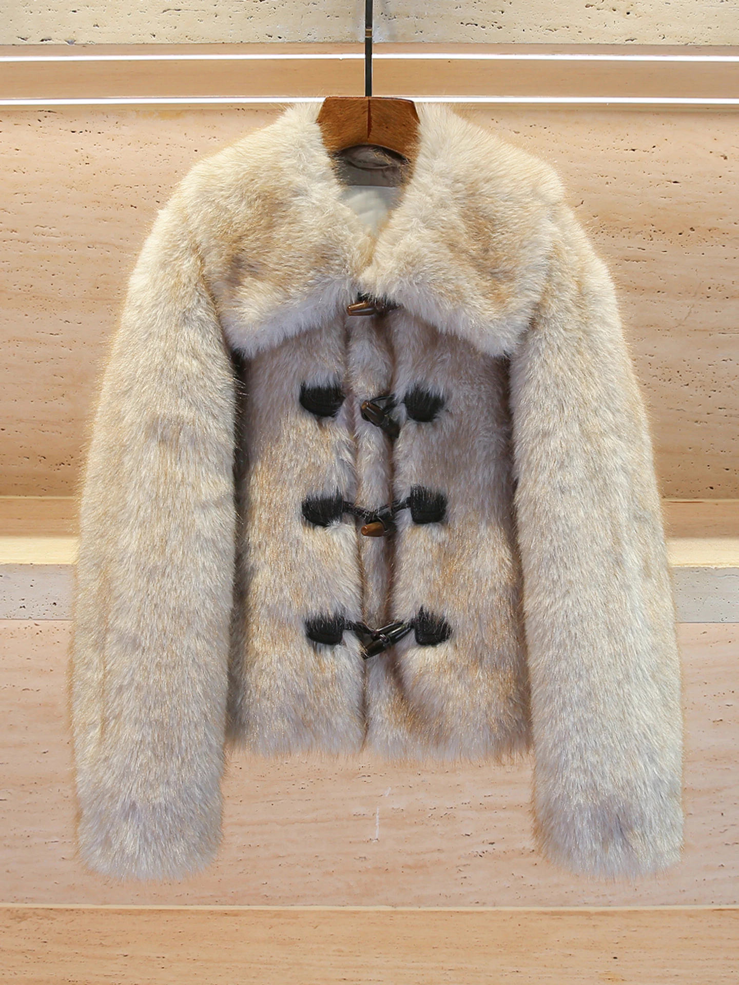 

High-End Women's Silver adient Fur Jaet with Horn Buttons Autumn Winter Commute Sle Stand Fit Long Sve Regular Le...