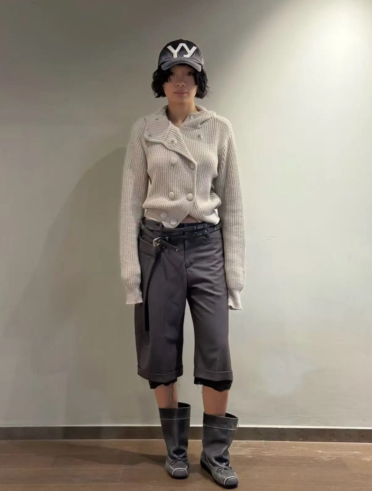 

Gray Bermuda Shorts Deconstructed Wrap Low Waist Straight Leg Casual Pants Quality Texture Women's Fashion Spring Season