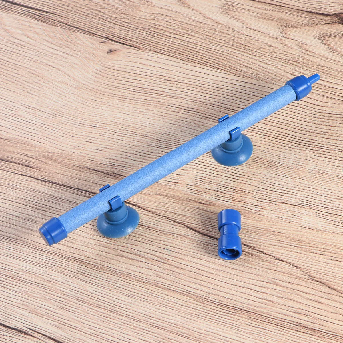 

7 Inch Air Stone for Fish Tank Aquarium Aerator Oxygen Infuser with Suction Cups Blue Fine Bubbles Diffuser Tube