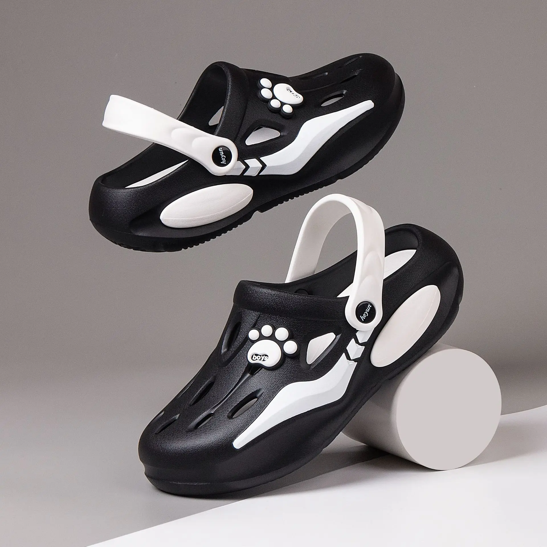 2024 Men's Summer Slippers Outdoor Driving Dual-purpose Slippers Thick Soled Non Slip Sandals Couple Style Garden Shoes