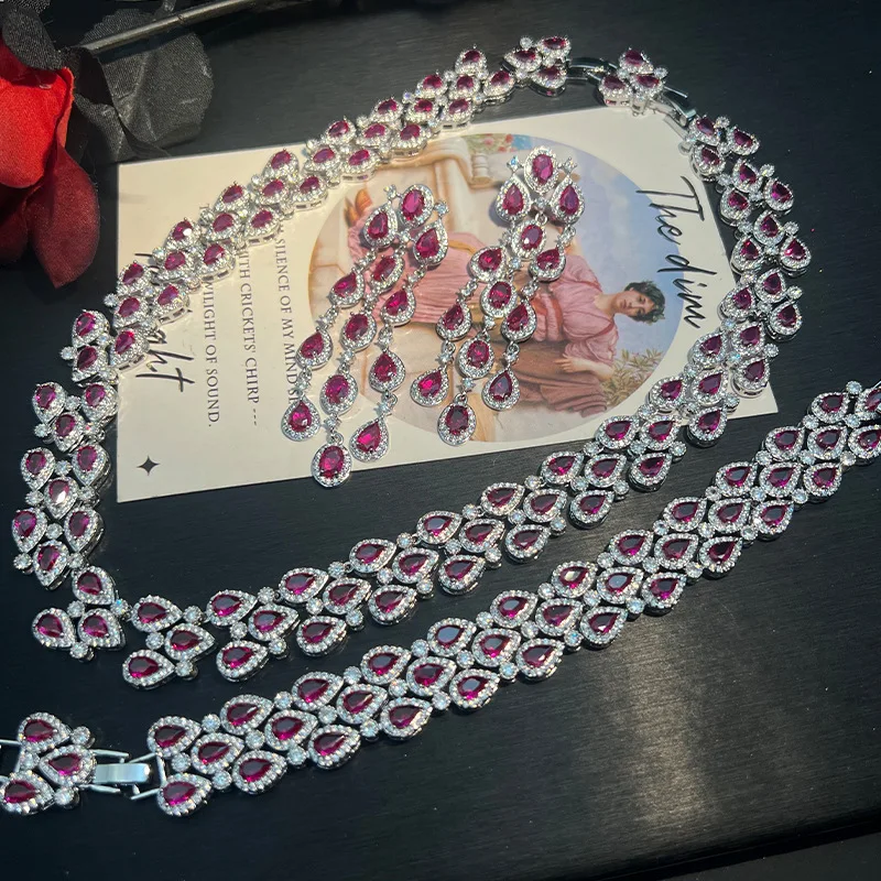 

Женский Super Flash 2025, полный бриллиантового ожерелья с кисточками, набор браслетов