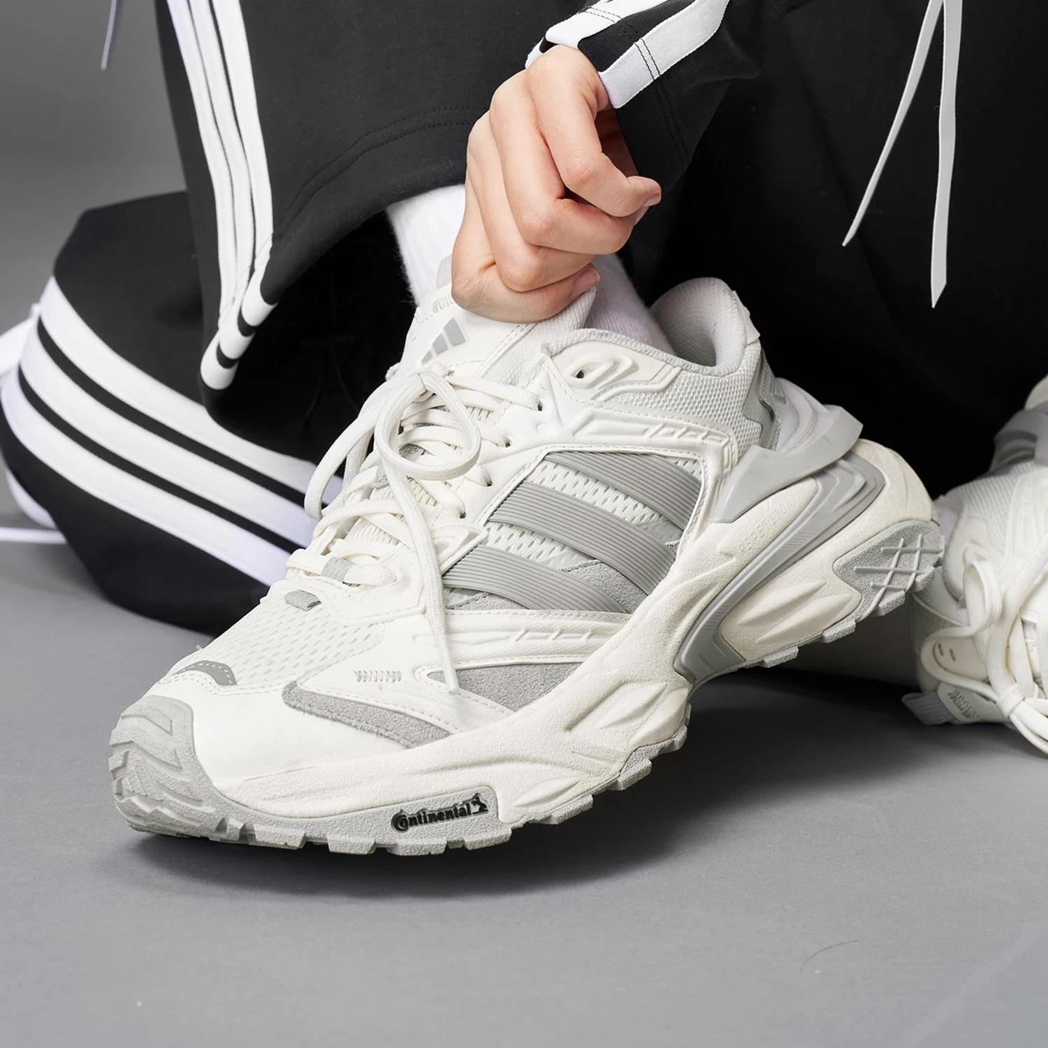 

Adidas Genuine 2025 летние унисекс мягкие туфли для папы JQ4083