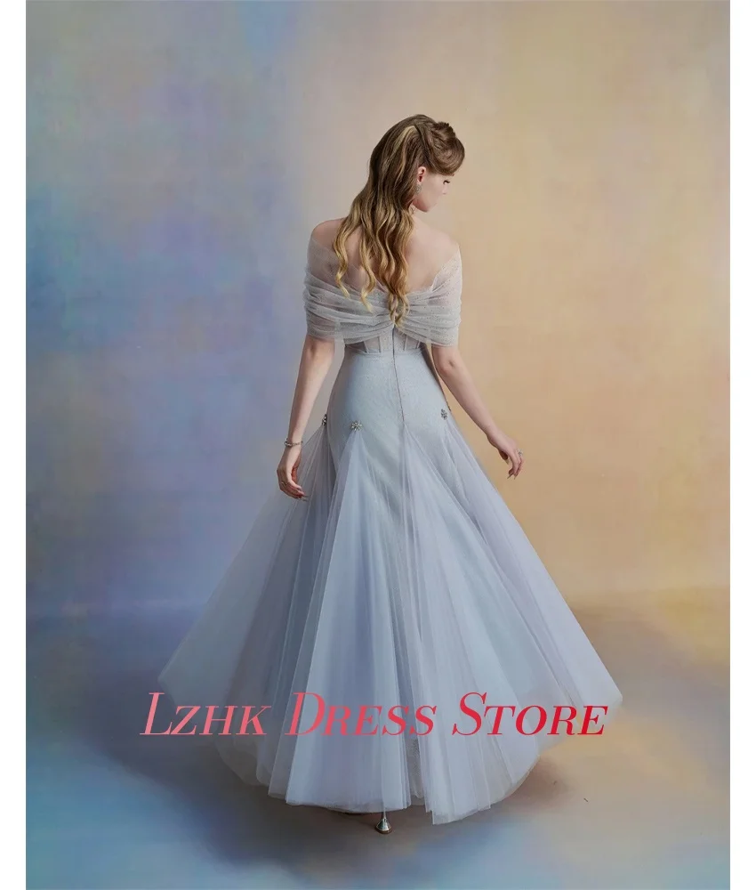 Vestido de noche personalizado de Organza de cristal de lujo, corte en A, hombros descubiertos, temperamento, mangas cortas, cuello en V