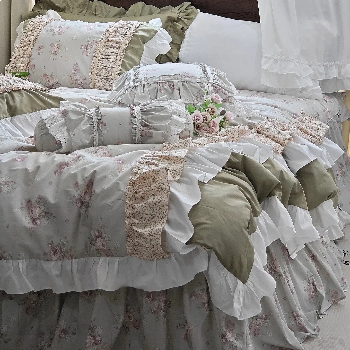 Jolie French Korean Vintage Floral Cotton Bed Skirt Duvet Cover Set 4-Piece