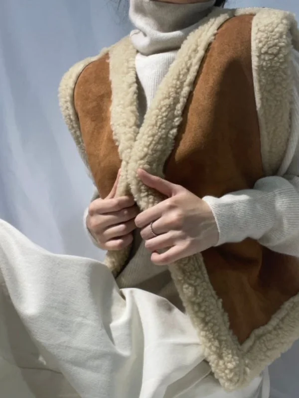 

Женский жилет из кожи и меха в стиле ретро, корейский двусторонний жилет из замши с имитацией меха ягненка, моющийся жакет