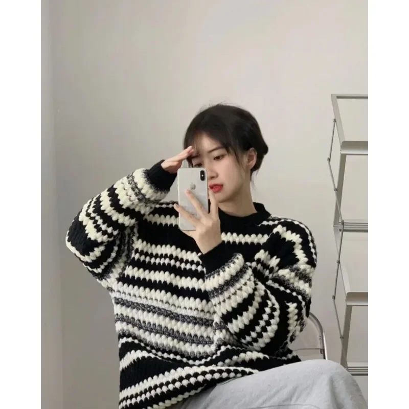 2024Spring Autumn and Winter New Striped plus size Pullover Big Sweater Women's Loose Outer Wear Lazy Style Mid-length Top Women