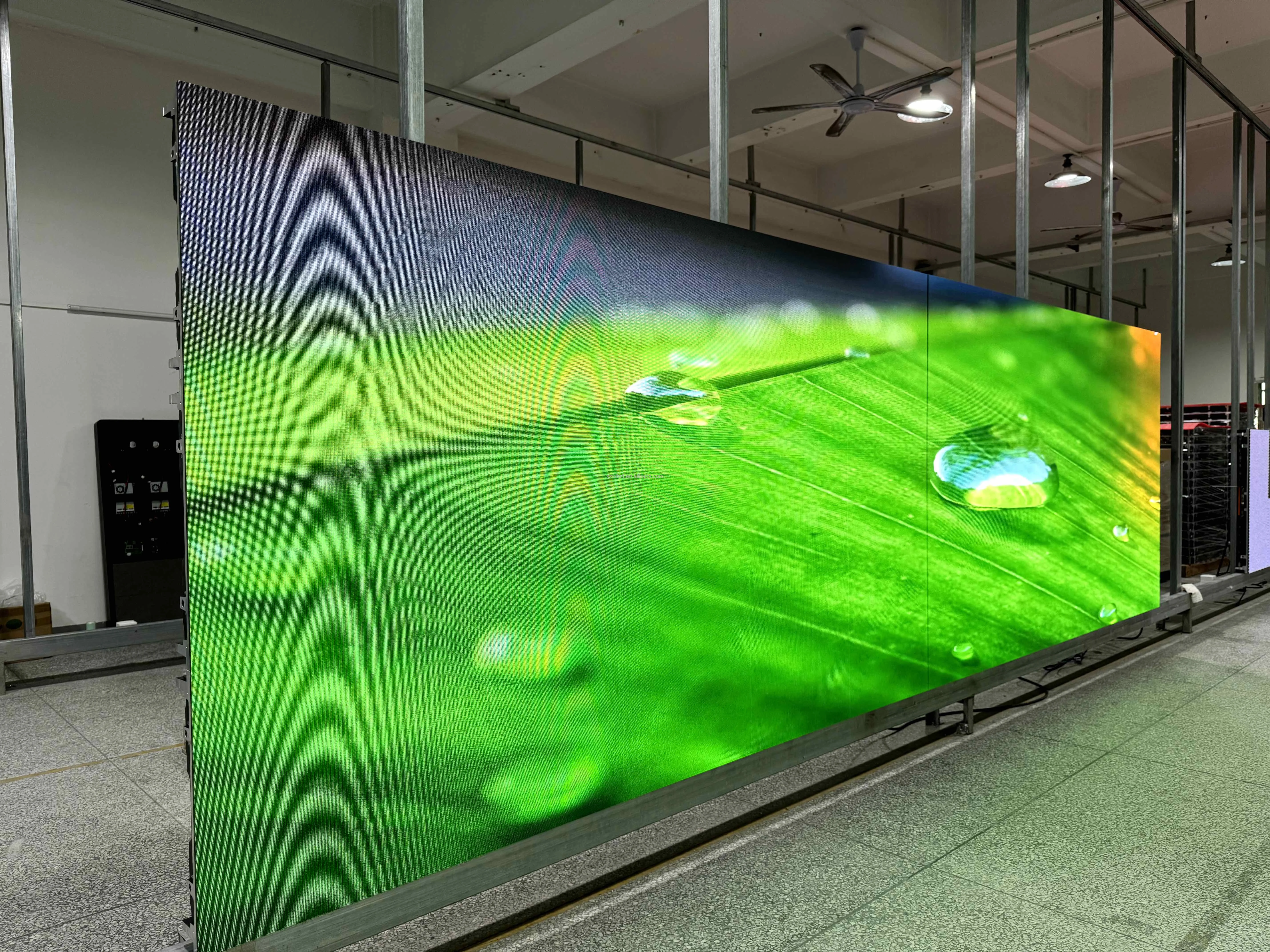 

Outdoor LED Screen Display Seamless Splicing 4K IP67 Waterproof Stage Concert Background Video Wall Complete System