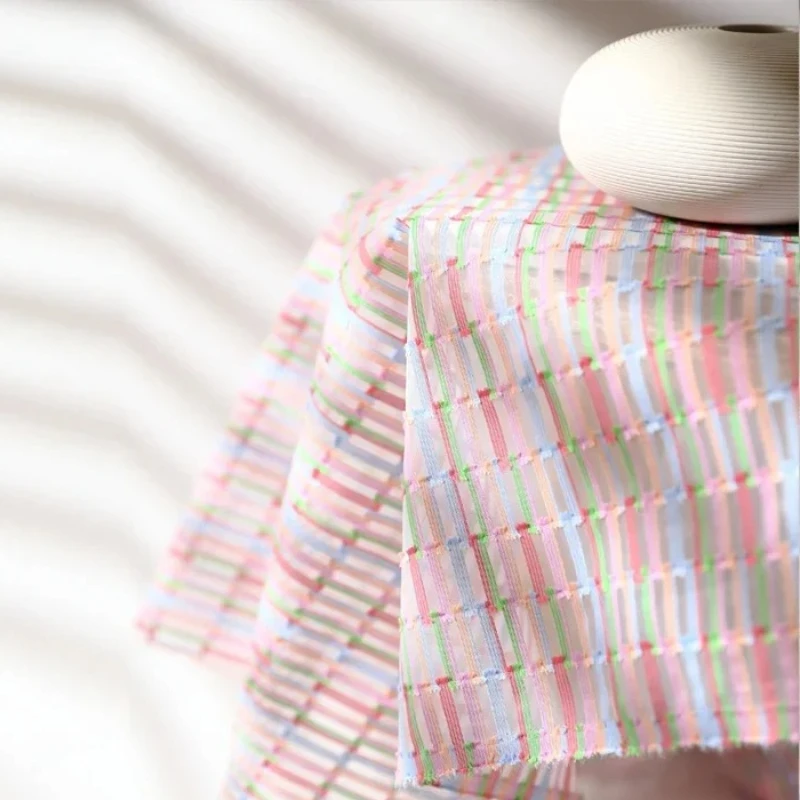 

Жаккардовая ткань из органзы, летняя тонкая радужная полоска, красочная полосатая ткань для одежды для модного платья, материал «сделай сам» на метр