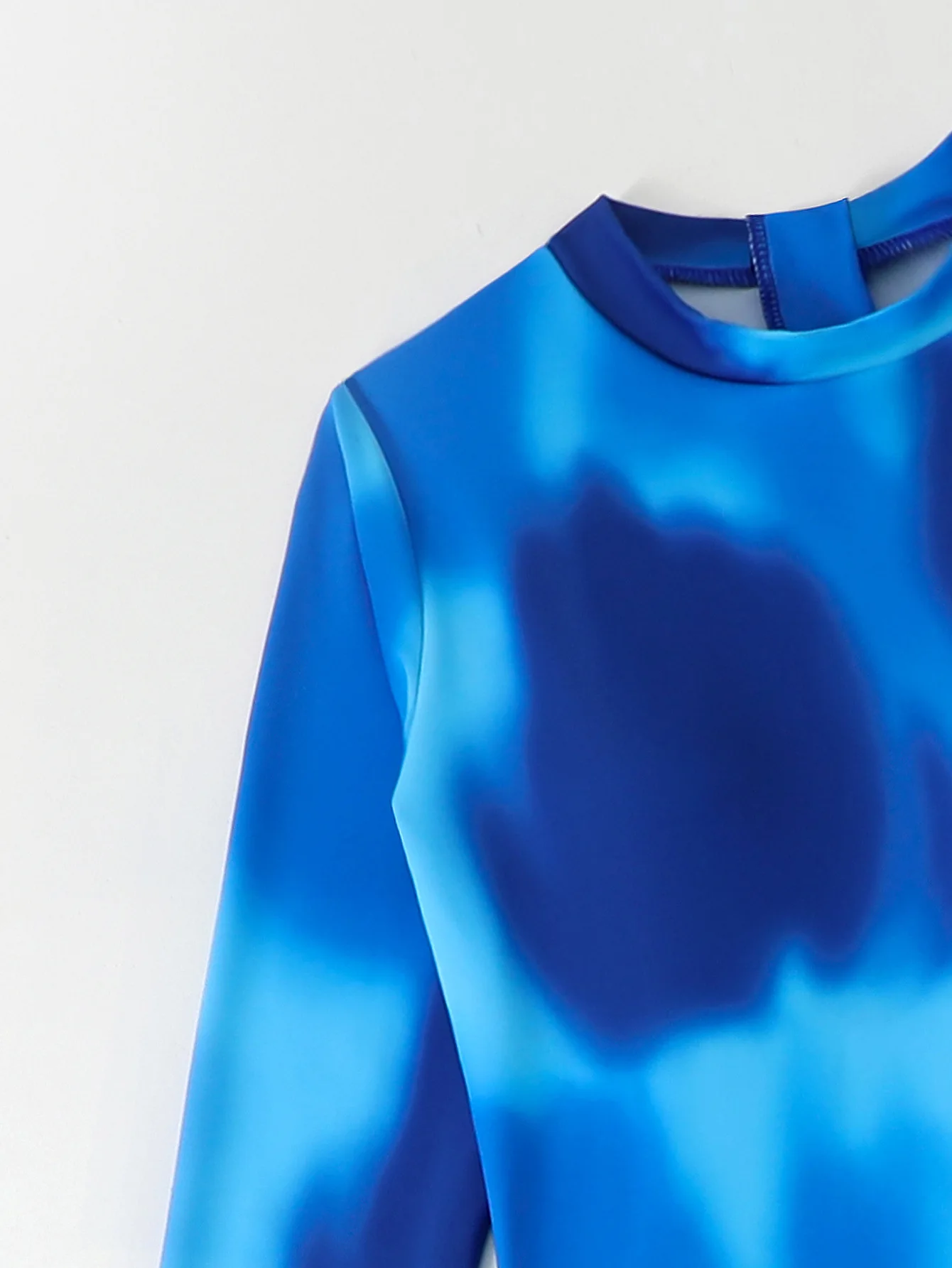 시즌의 뜨거운 판매 새로운 여성의 긴 소매 서핑 정장 패션 보수적 인 비키니 비치 수영 의상 인쇄 수영복