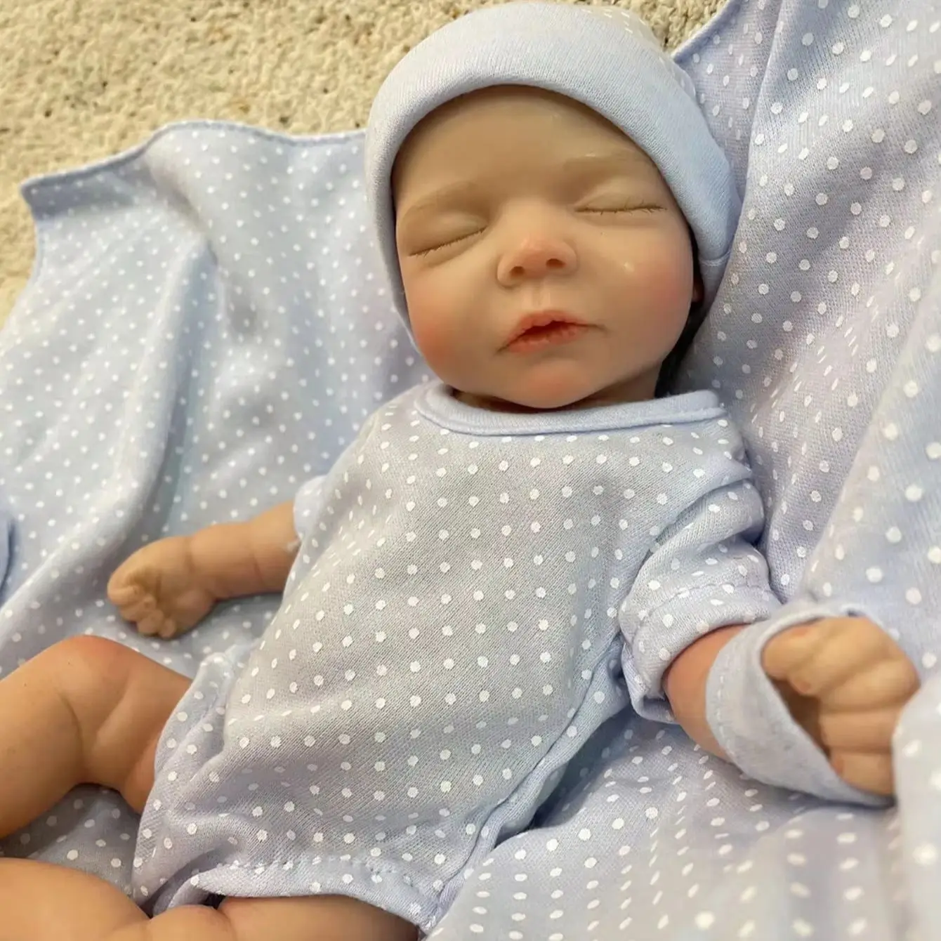 

10 Inch Lifelike 3D Painted Sam Bebe Silicone Reborn Doll Girl Handmade Soft To Touch Baby Doll