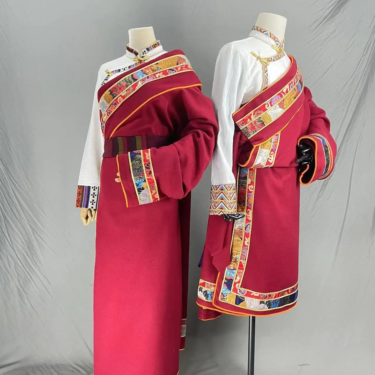 

Tibetan Popular Woolen Robe Couple's Clothing Yunnan Trip Shoot Photo Taking Ethnic Style Dance