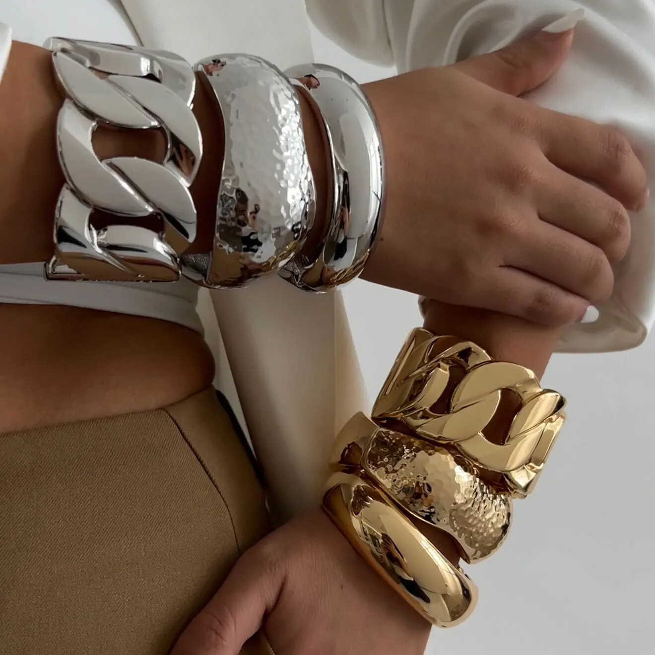 SHIXIN Punk Exaggerated Smooth Gold Color Wide Chain Spring Bangle Women HipHop Metal Geometric Cuff Bracelet Unisex Men Jewelry