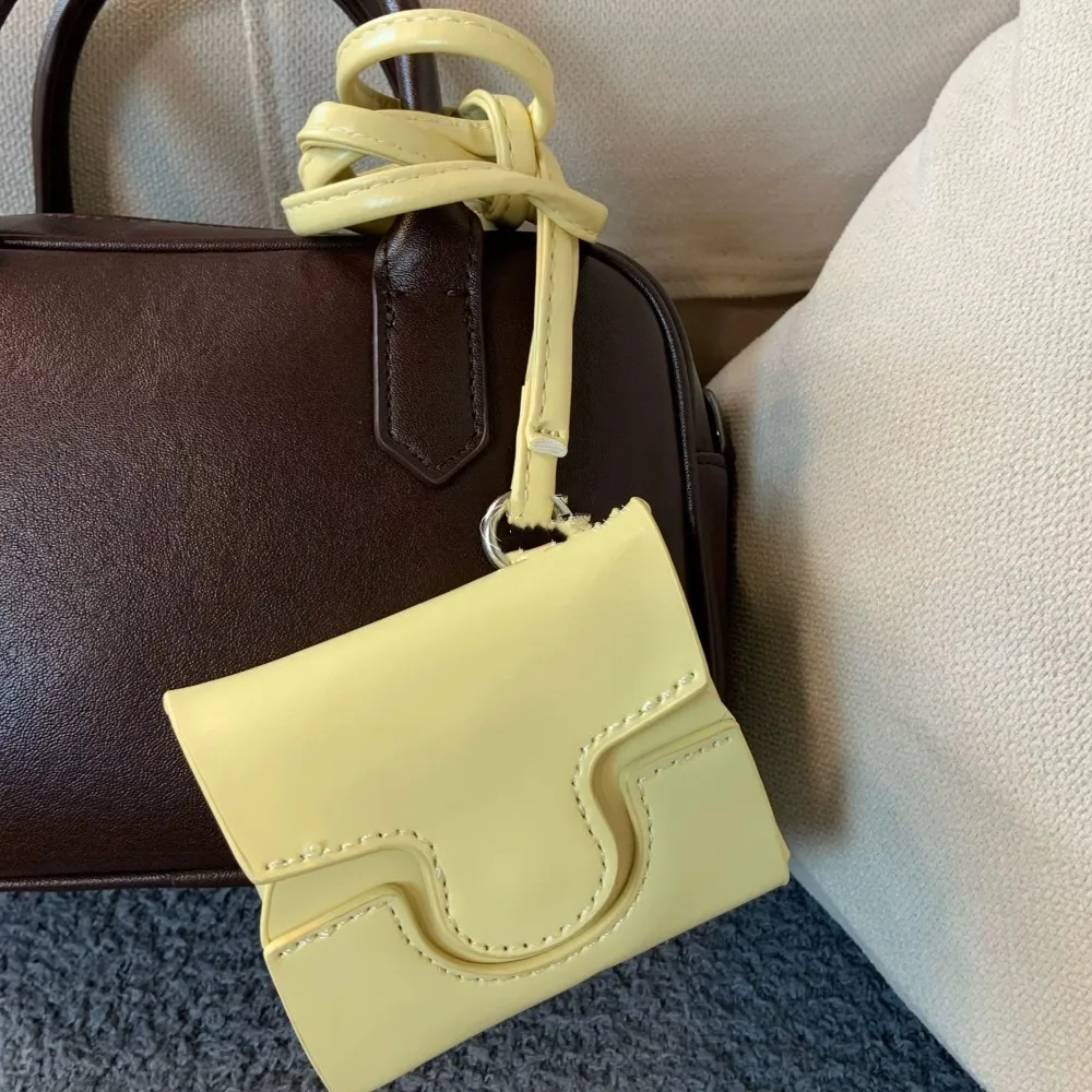 

Multifunctional Small Square Wallet Solid Color PU Leather Halterneck Coin Purse Durable Simple Lipstick Storage Bag Female