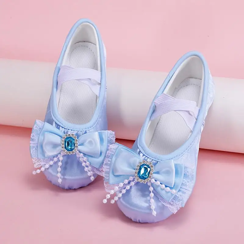 New Sweet Embroidery Ballet Dance Shoes Satin Soft Sole Gymnastics Shoes Kid Cartoon Lovely Practice Dance Footwear Casual Shoes