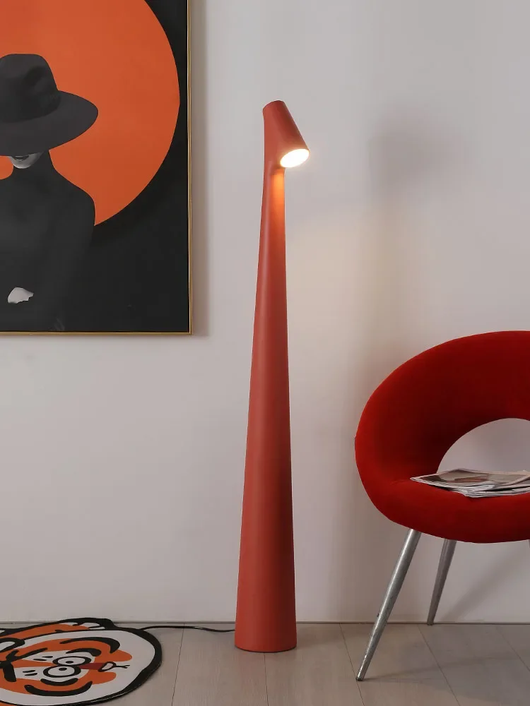 nowa ładująca lampka nocna designerska sofa salon gabinet sypialnia minimalistyczna lampa podłogowa