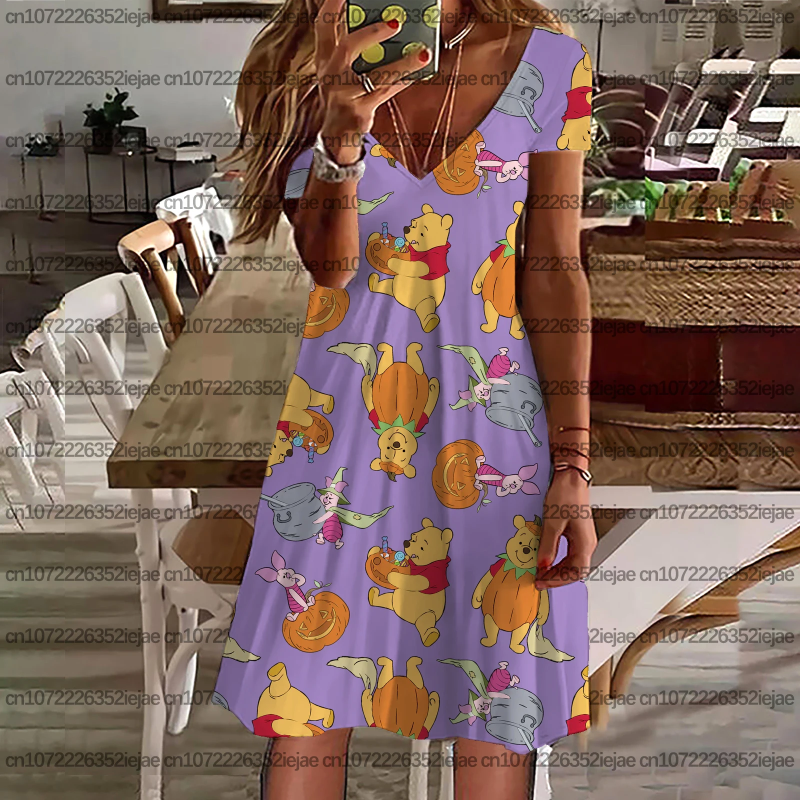 Nowa letnia sukienka damska z dekoltem w serek, modna sukienka w stylu boho na plażę z kwiatowym nadrukiem, sukienka imprezowa z motywem Disneya Kubuś Puchatek, luźny krój.