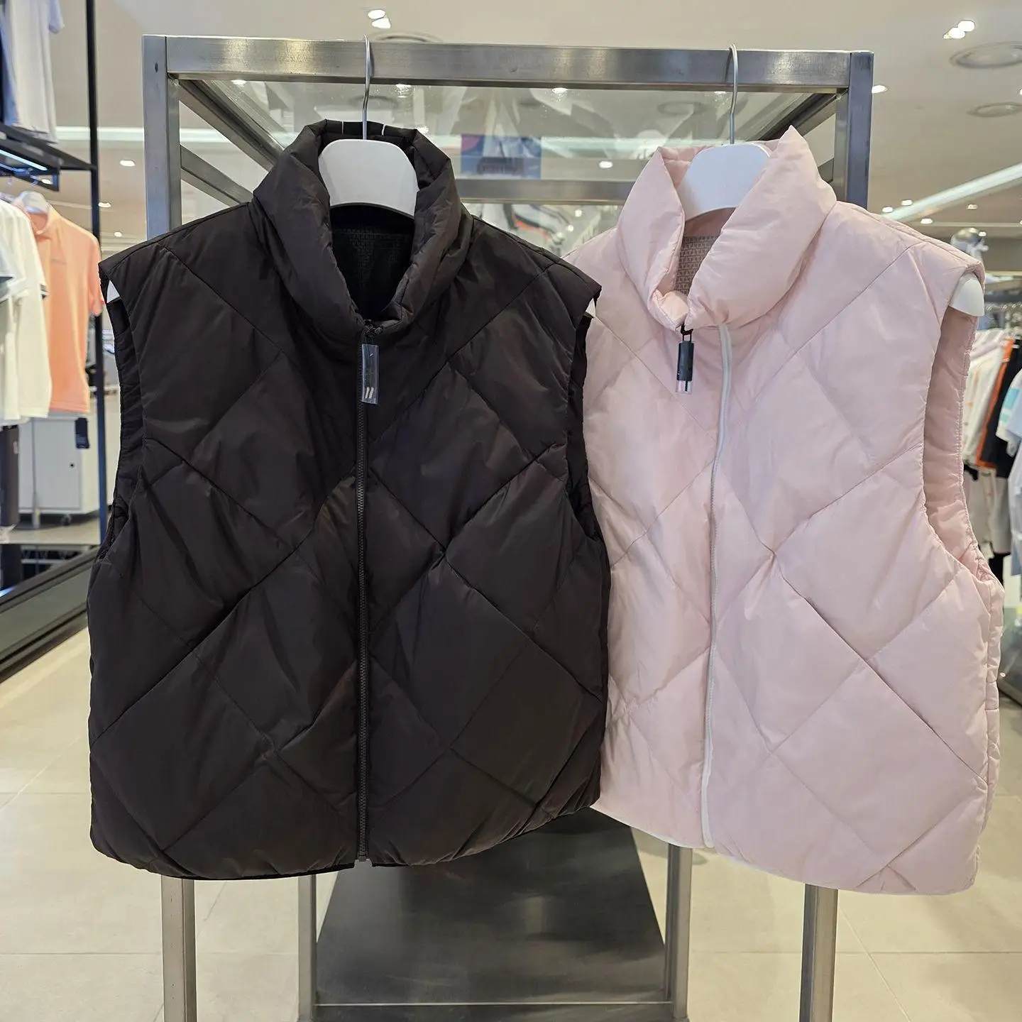 Women Golf Vest 2026 Autumn Winter New Stand Collar Windproof Warm Cotton Gilet Outdoor Casual Golf Wear