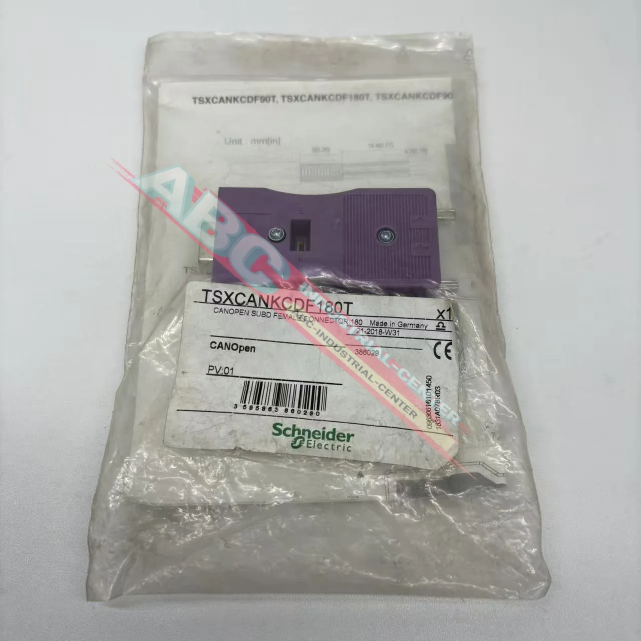 TSXCANKCDF180T 100% 새 PLC 모듈