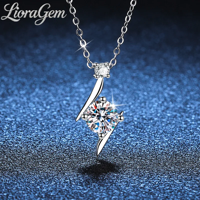 

LioraGem Platinum PT950 Moissanite Lightning Star Clavicle Necklace, Sparkling D Color 1 Carat Moissanite Pendant Necklace