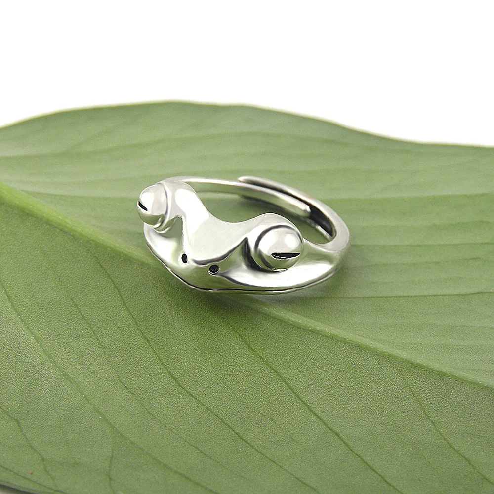Enchanting Frog Prince A Symbol of Timeless Fairy-Tale Romance Cosplay Costumes Rings Prop view 3