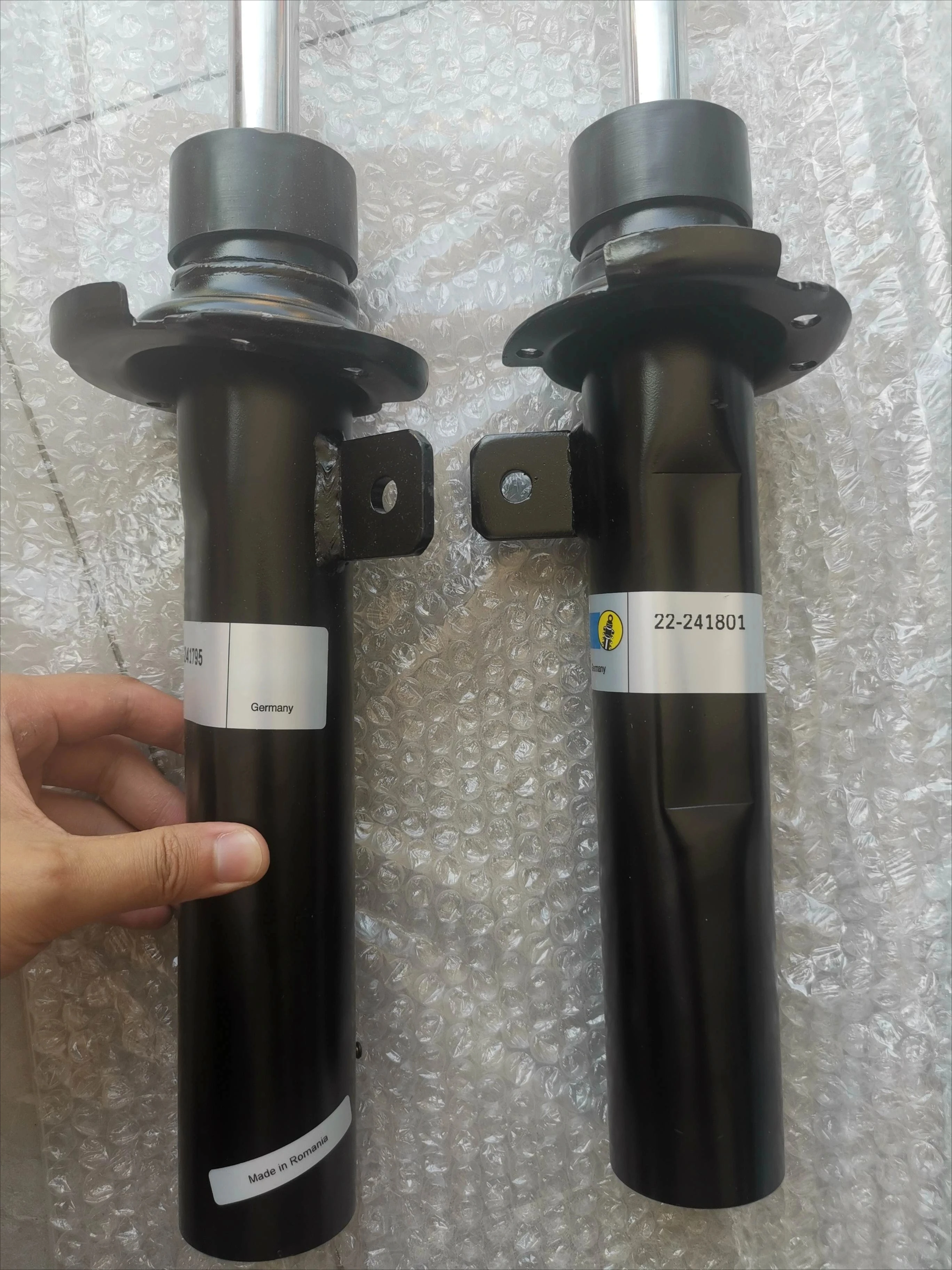 

Hot For Automotive Components New Steel Front Shock Absorbers Model 31316852411 & 31316852412 for F56 & F55 Vehicles
