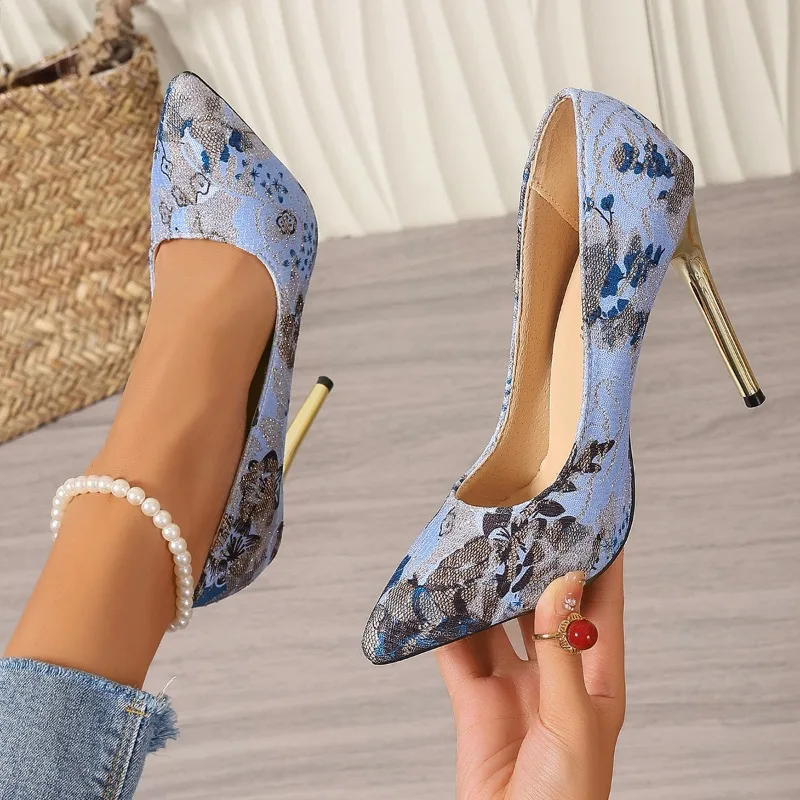 Women Pumps Casual Ladies High Heels Shoes Fashion Slip On Pointed Toe Party Zapatos De Vestir Mujer Classic Embroidery Flower