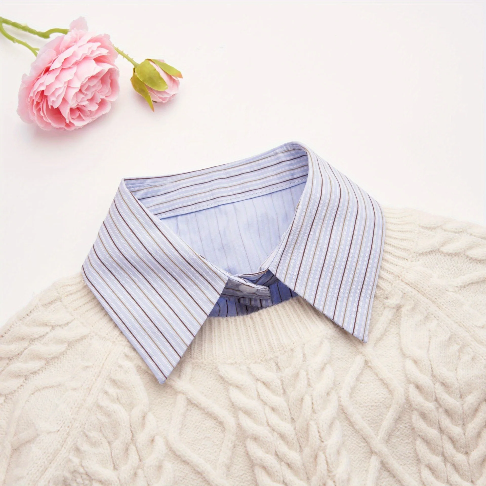 패션 스트라이프 트렌디한 빨간색, 파란색, 녹색 및 보라색 시리즈 젊고 활력 넘치는 스타일과 스웨터 및 셔츠 가짜 칼라