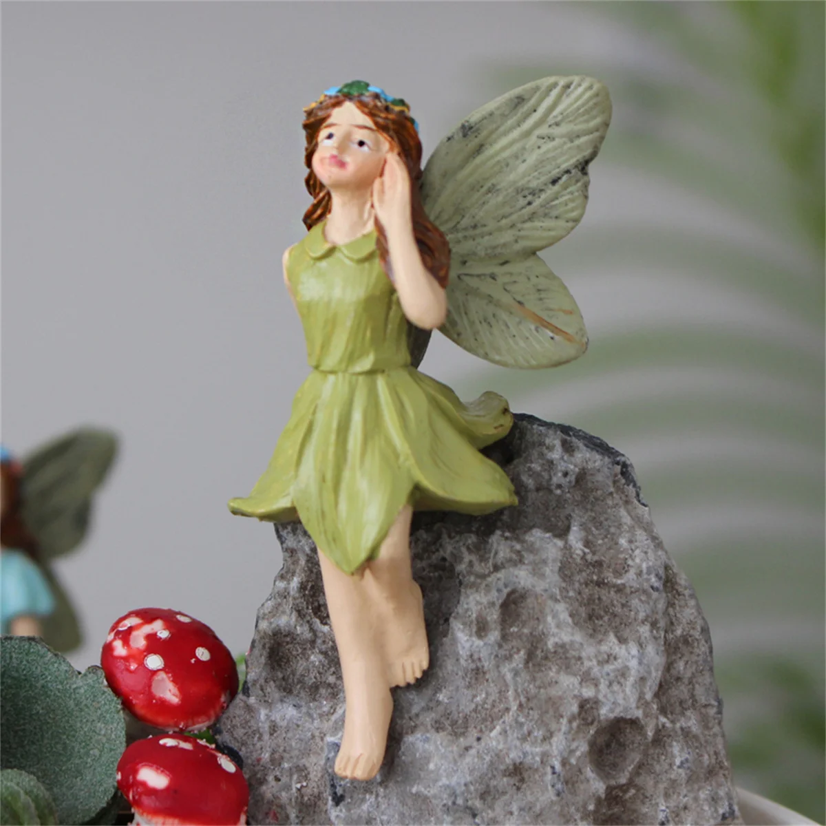 Five Piece Set of Flower Fairy Garden Plug-In, Potted Landscape Statue, Five Flower Fairy Sisters Love Each Other, Warm Garden A