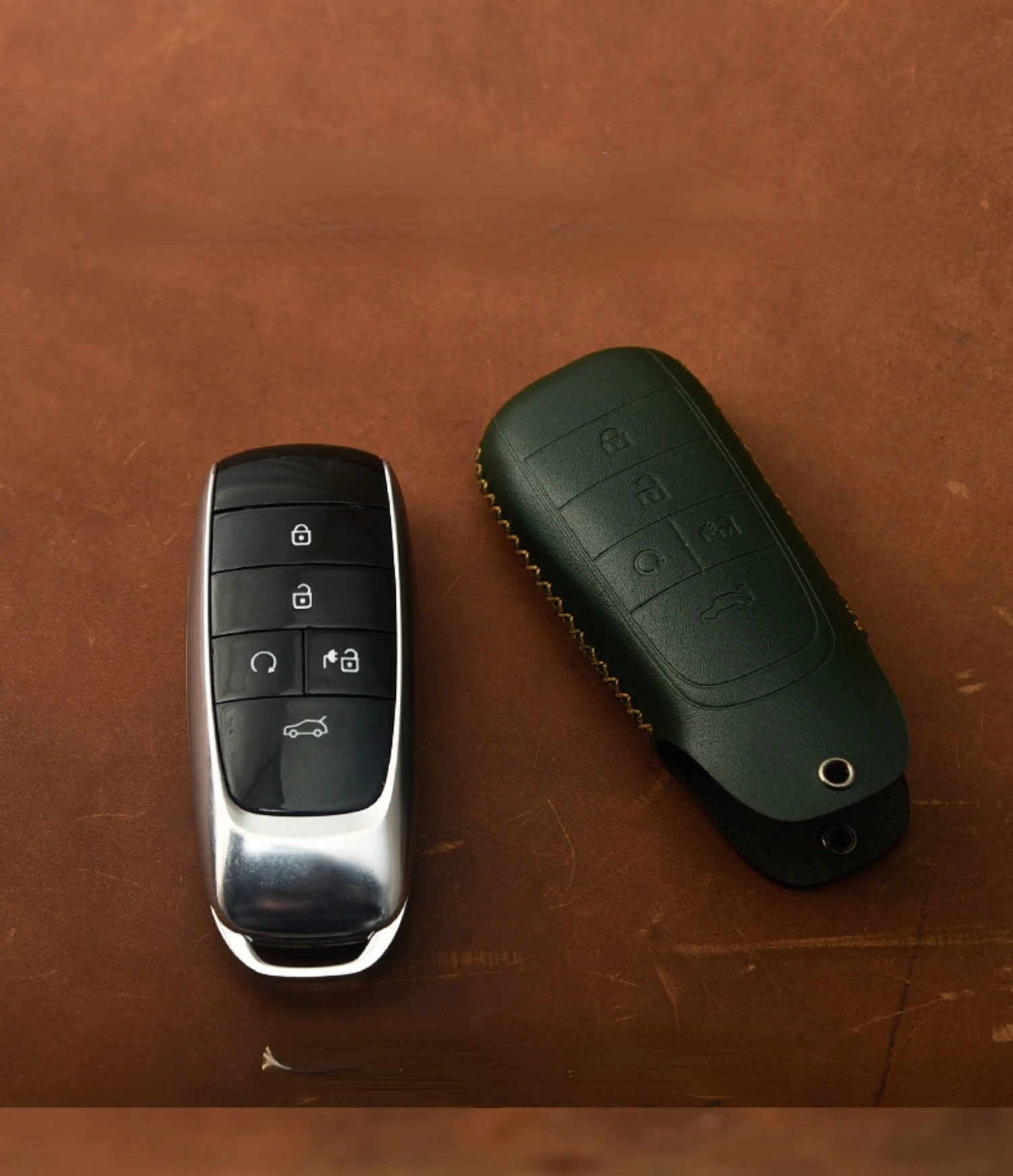 Suitable For Aion V LX 2020-2024  Leather Car Remote Key Case Cover Anti Scratch and Wear-resistant