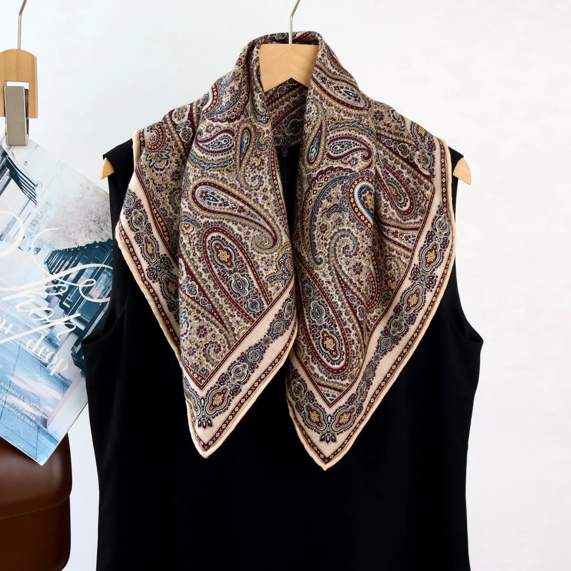 70% wool 30% Silk Scarf for Women Shawls Wraps Foulard high quality Scarves Square Pashmina Female Hijab Bandana schal bufanda