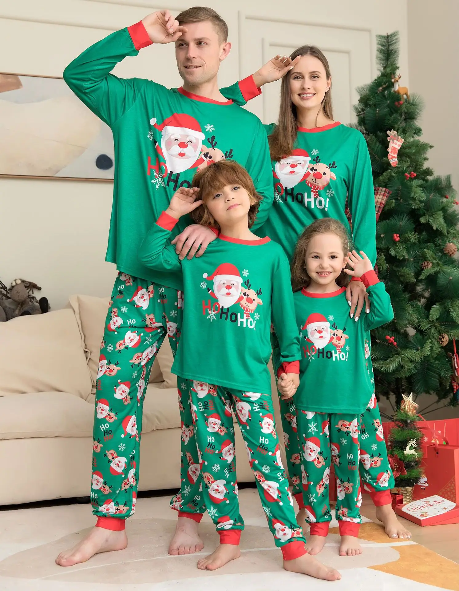 Family Matching Christmas Pajamas 2023 New Xmas Green Pajamas Santa Claus Print Dad Mommy And Me Christmas Costume Dog Clothes