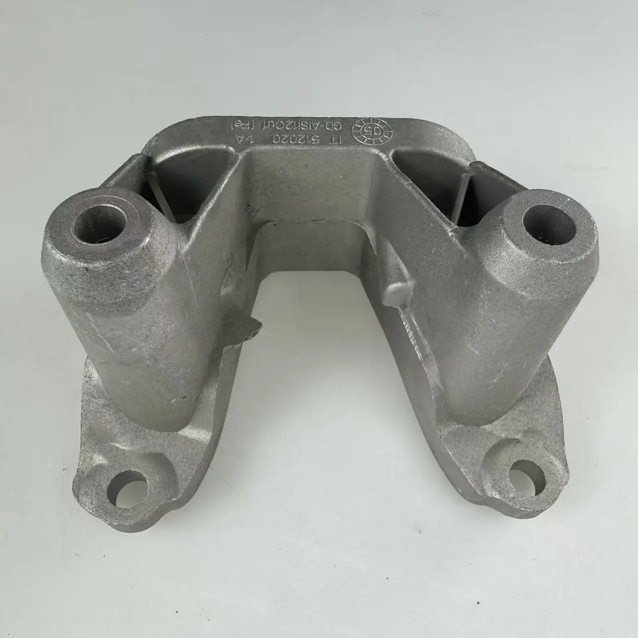 

Gearbox Rubber Mount Support Bushing For Audi A6 C6 4F 2.0 TDI 4F0399115BA Transmission Mount