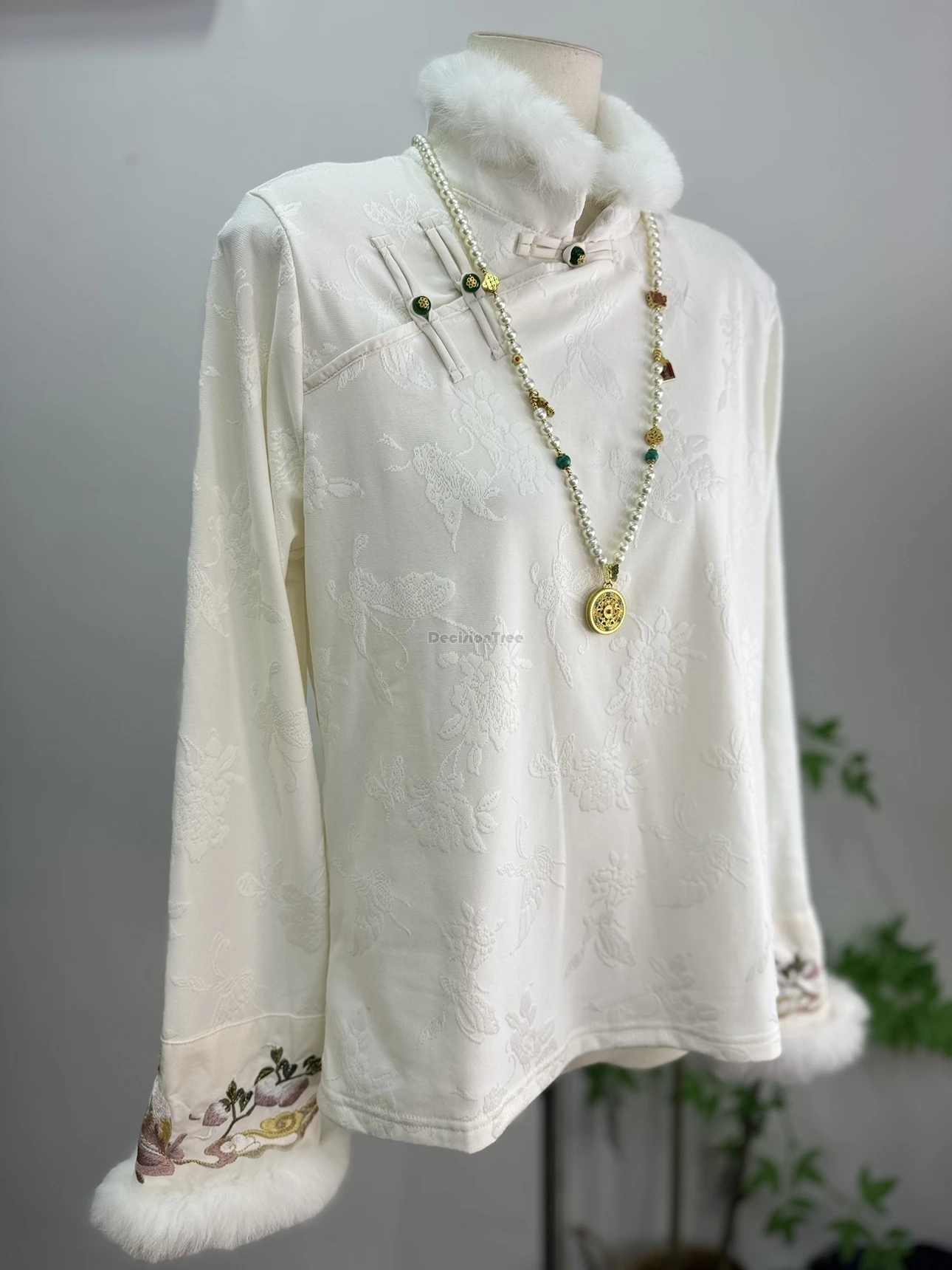 

2025 chinese retro style thickened rabbit fur collar top women loose long sleeve embroidery jacquard base layer cheongsam blouse