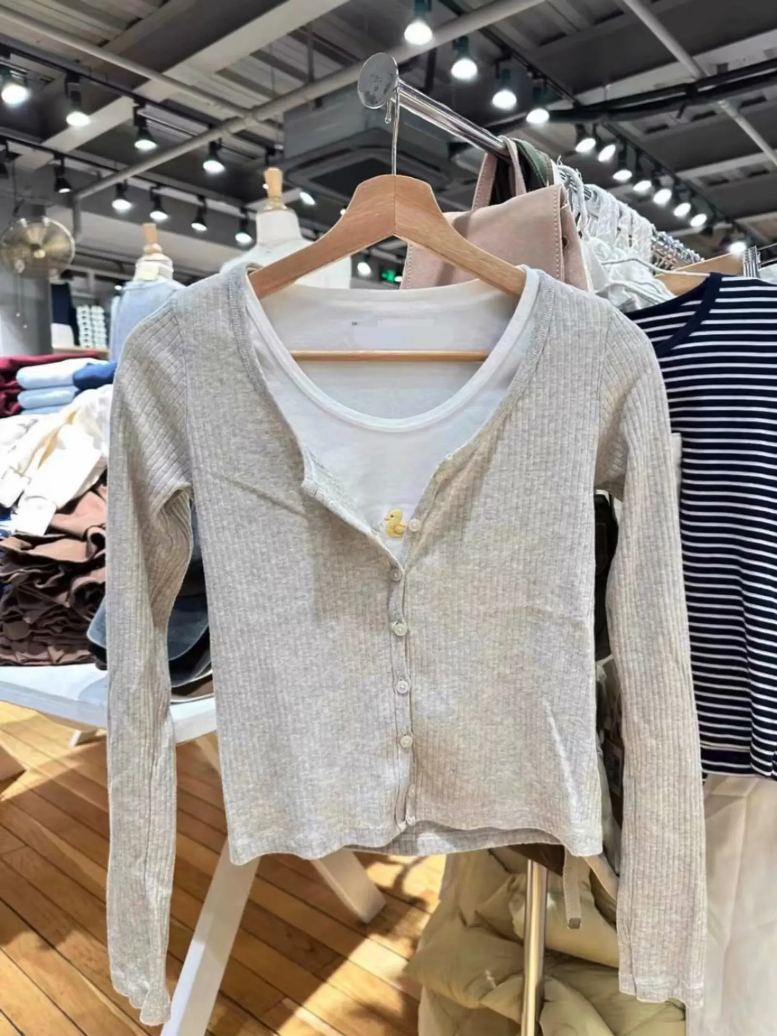 Sweet Women Long-sleeved Shirt 2024 Summer Fashion Ladies Single Breasted Solid Color Cardigan Female Crew Neck Grey Tops