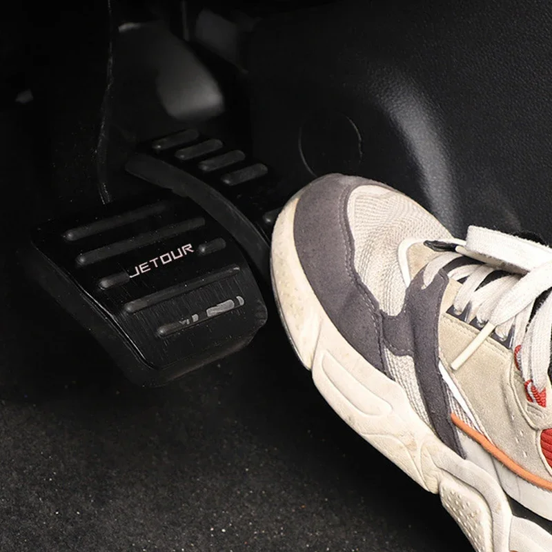 New High Quality Non-slip Fuel Brake Pedals For Jetour Traveler T2 T1 ICH-X K3 دواسات Aluminum Alloy Thickened Interior Accessor