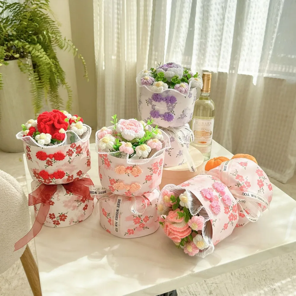 

Romantic Knitted Rose Bouquet Chinese Style Handicraft Carnation Bouquet Gift Finished Fashion Fake Flower
