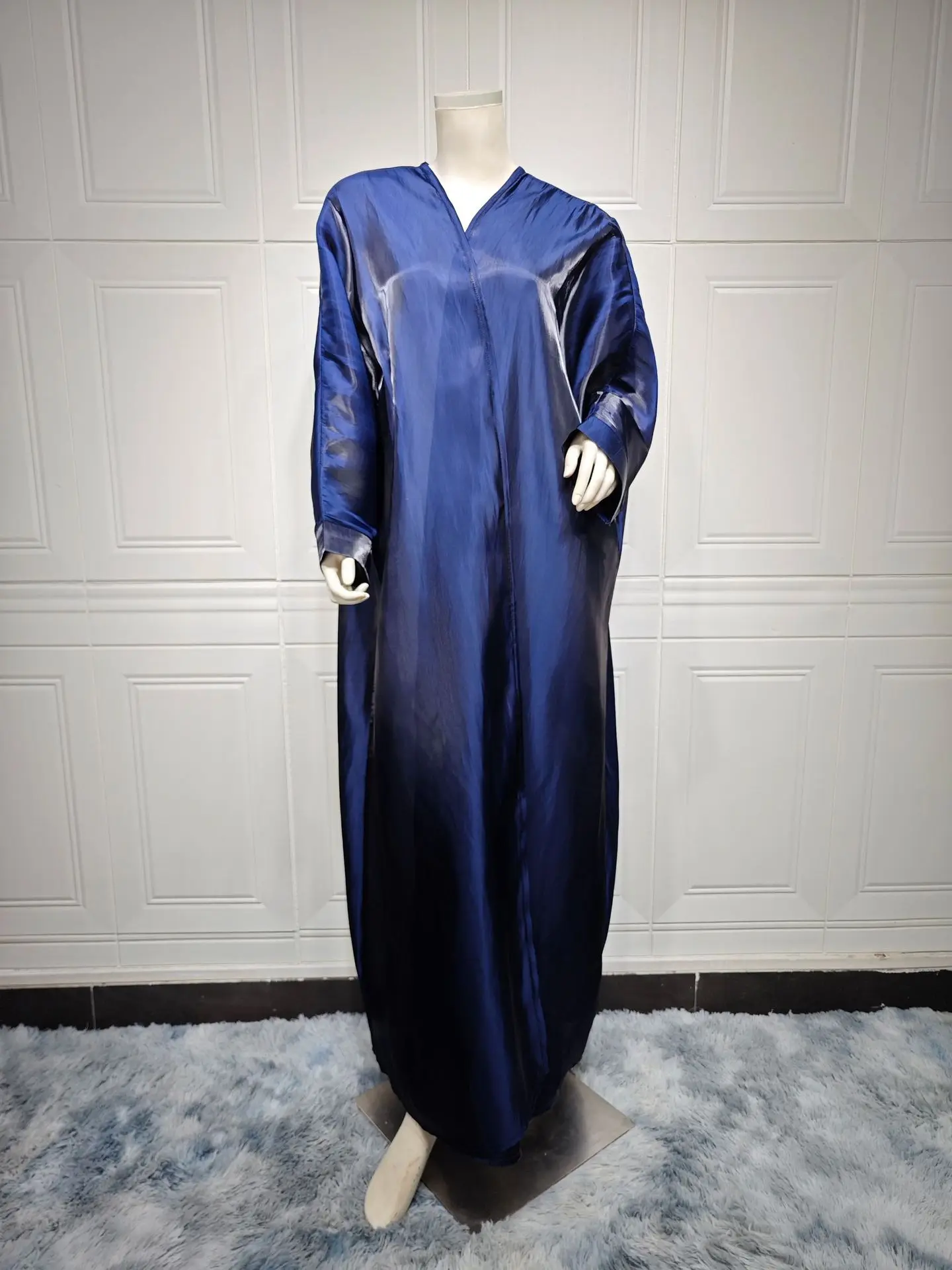 Arab Fashion Satin Shiny Fabric Solid Modest Open Kimono Saudi Women Abayas Muslim Dubai Batwing Sleeve Kaftan Ramadan