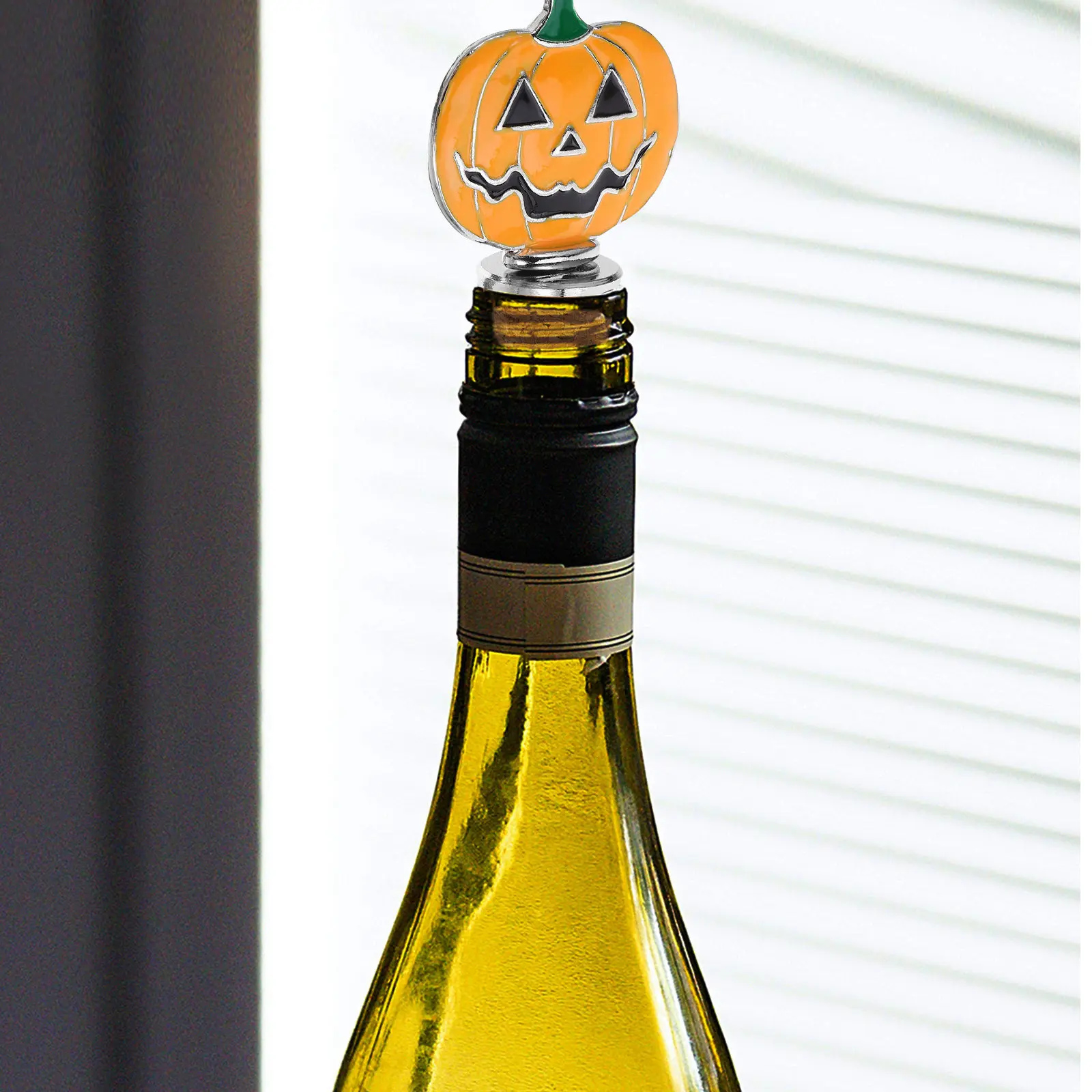 

2Pcs Halloween Wine Stoppers Pumpkin Design Sealing Plugs for Wine Bottles Leakproof Flavor Keeper Easy Use Home Bar Decoration