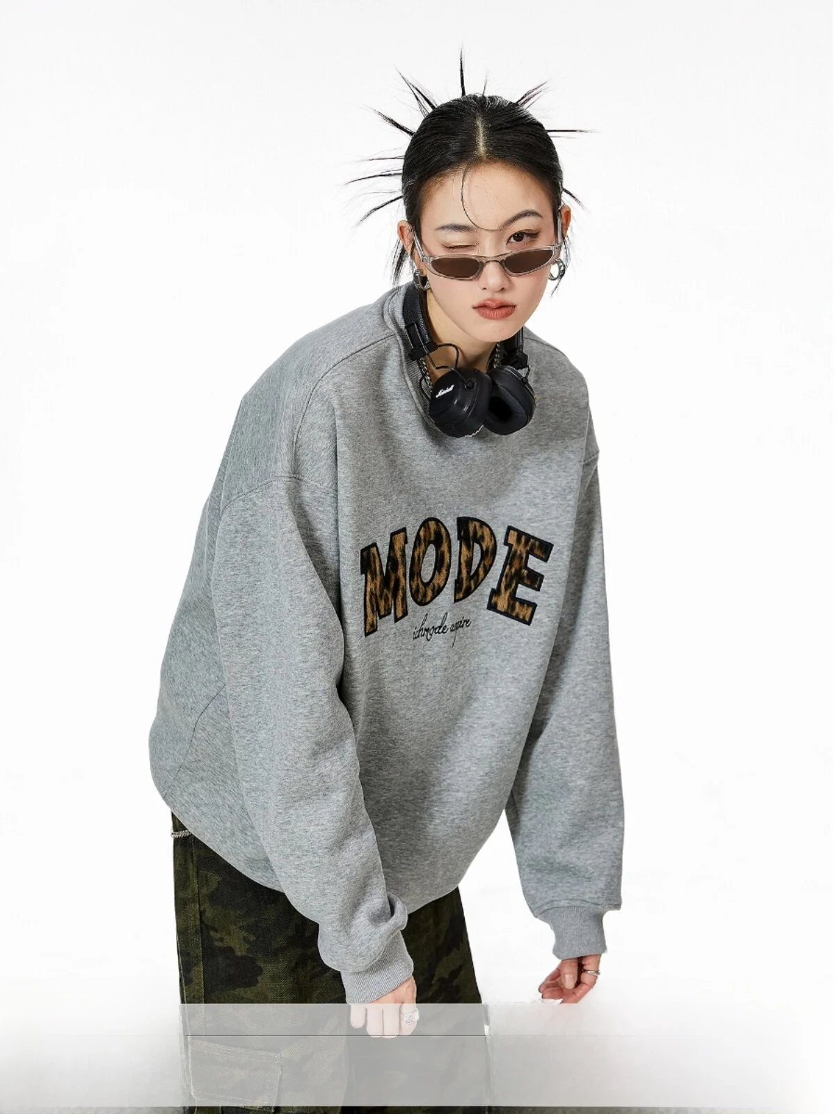 

Loose Fit round Neck Sweatshirt Women's Grey Casual Style Spring New Arrival Comfortable Streetwear Cotton Polyester Blend