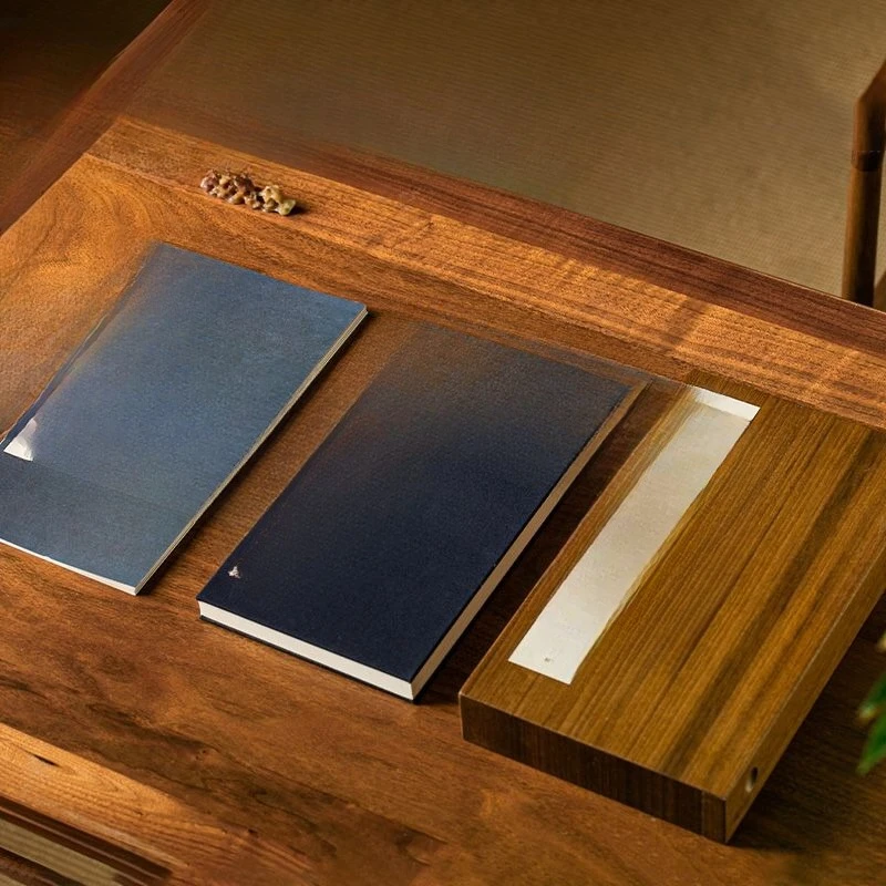 Collections, business gifts for elders to appreciate