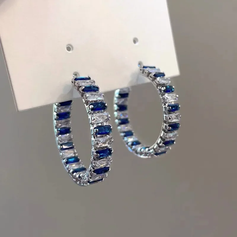 

Large Circle Exaggerated Blue and White Zircon Earrings, Women's European and American Fashion Quadrilateral Geometric Jewelry