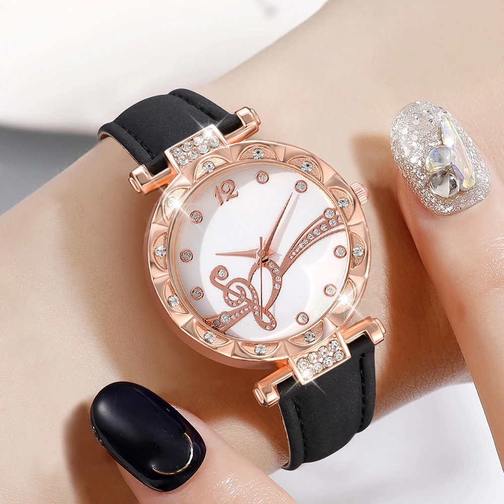 1PCS Simple Luxury Love Element Leather Strap Watch Black Casual Fashion Quartz Watch Is The Perfect Gift For Her (No Box)