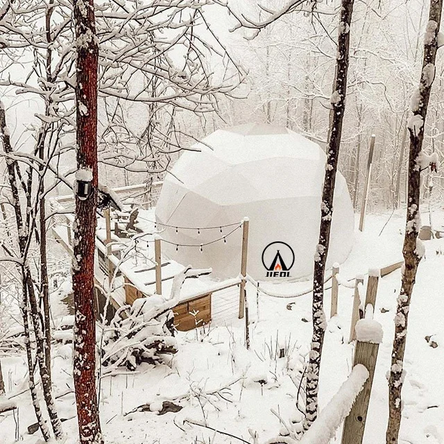 Barraca de cúpula geodésica de bola de acampamento com capa de PVC à prova d'água de inverno para hotel ao ar livre