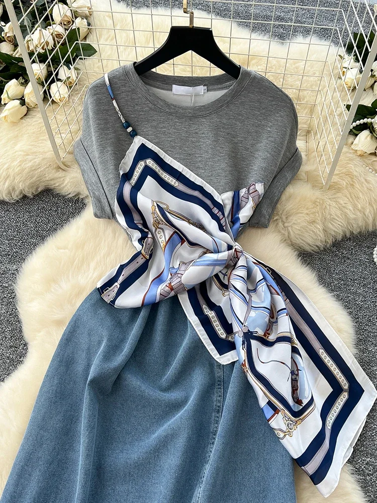 슬림하고 우아한 통기성 좋은 중간 길이 여성복 프랑스 소수민족 패치워크 레이스업 로브 데님 독특하고 개성 있는 캐주얼 드레스